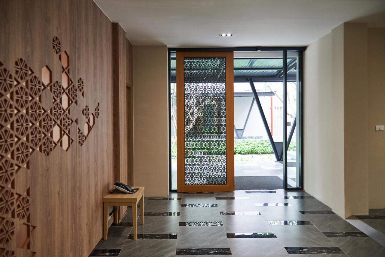 Almas Hotel 曼谷 外观 照片